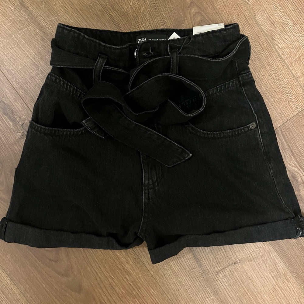 ZARA - Black Shorts w/ tie - size 00, BNWT